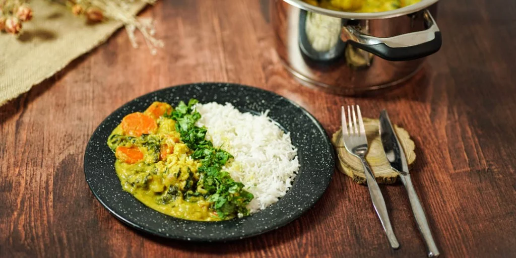 Curry de chou-fleur au lait de coco