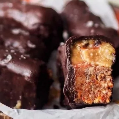 Barres végétaliennes au chocolat et au caramel