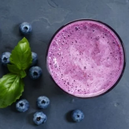 Smoothie aux myrtilles