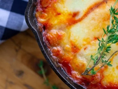 Gratin d’aubergines façon PARMIGIANA à la poêle en fonte